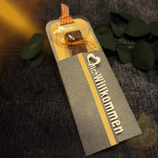 Herzlich Willkommen / Schön, dass du da bist, Stanze - Farbton Papier