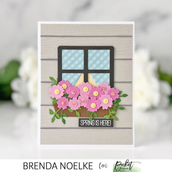 Pretty Flower Box and Window, Stanze – Picket Fence